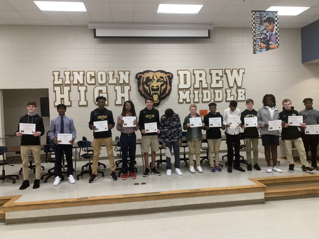 2019-2020 Jr. High Basketball Teams!

Thank you <a href="/CoachBailey19/">Coach Bailey</a> &amp; @CoachJBScience for a great season of basketball!!

#GoBears <a href="/dms_tcboe/">Drew Middle School</a>