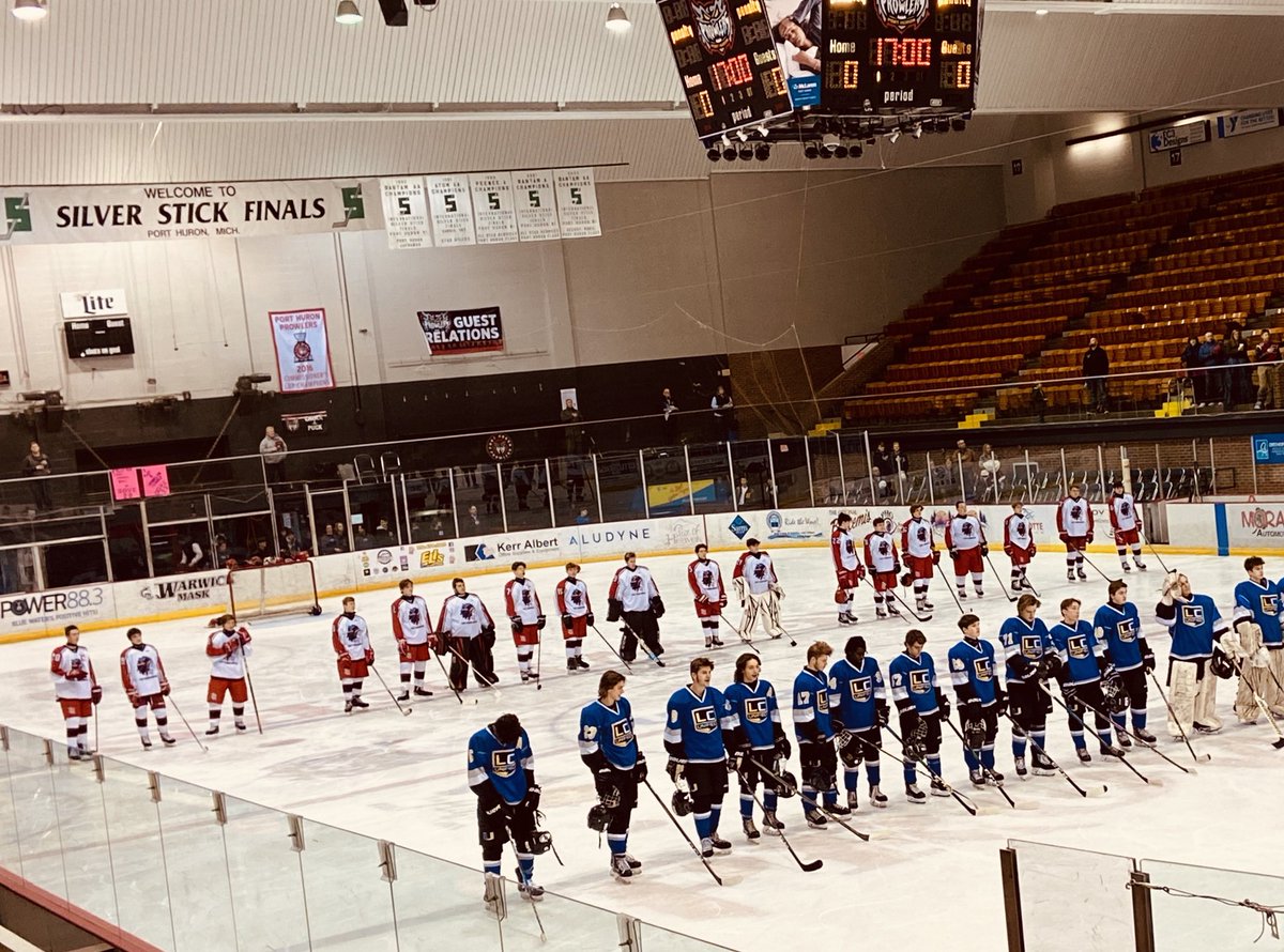 300__Spartans's tweet image. So great to see 18 hardworking student-athletes on the ice for Port Huron High School’s unified team. #Grit #1PHASD ⁦@Athletics_PHHS⁩ ⁦