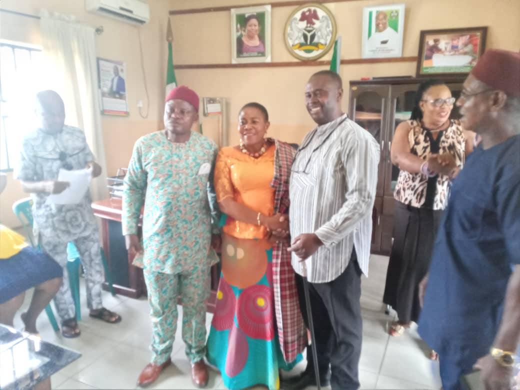 AzuminiA's tweet photo. Azumini Welfare Association Worldwide led by its able and dynamic President paid her maiden courtesy visit to the Ukwa East LG.A. Chairperson .

This newly constituted officials of AWA are poised to move Azumini to the next level. We wish them good luck. https://t.co/CkCStx6SmV