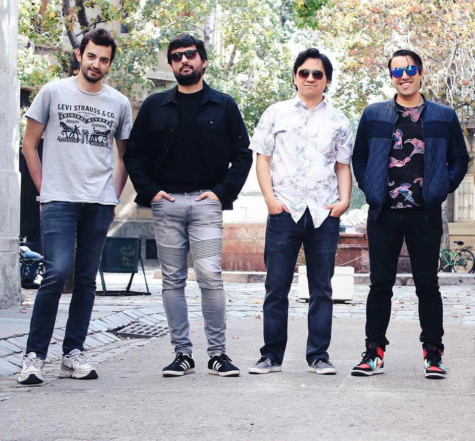 Tenemos una muy buena noticia que contarles: durante este mes grabaremos un nuevo single! Estamos muy entusiasmados de volver al estudio con este nuevo material que viene a remecer un poco lo que habíamos trabajado anteriormente, así que pronto les iremos contando más detalles :)