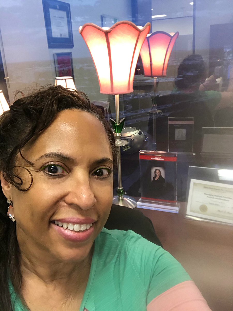 bonitagreen's tweet photo. Founder’s Day Flow! #AKA2020FoundersDay #AKA1908 #AKA112YearsofService
#omicrontauomega #sensationalsouthcentral #aka1908 #OTΩ https://t.co/HvfnsXhLCM