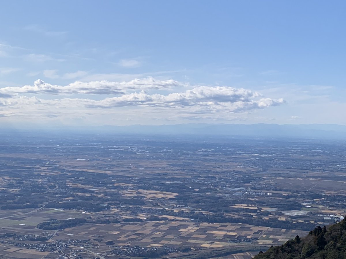 筑波観光鉄道オフィシャル 本日の筑波山 10時現在 天気 晴れ 気温 宮脇駅4 筑波山頂駅2 ケーブルカー ロープウェイともに通常通り運行しております 少し霞んでおりますが綺麗な関東平野がご覧頂けます 富士山が見える 綺麗な景色 筑波山