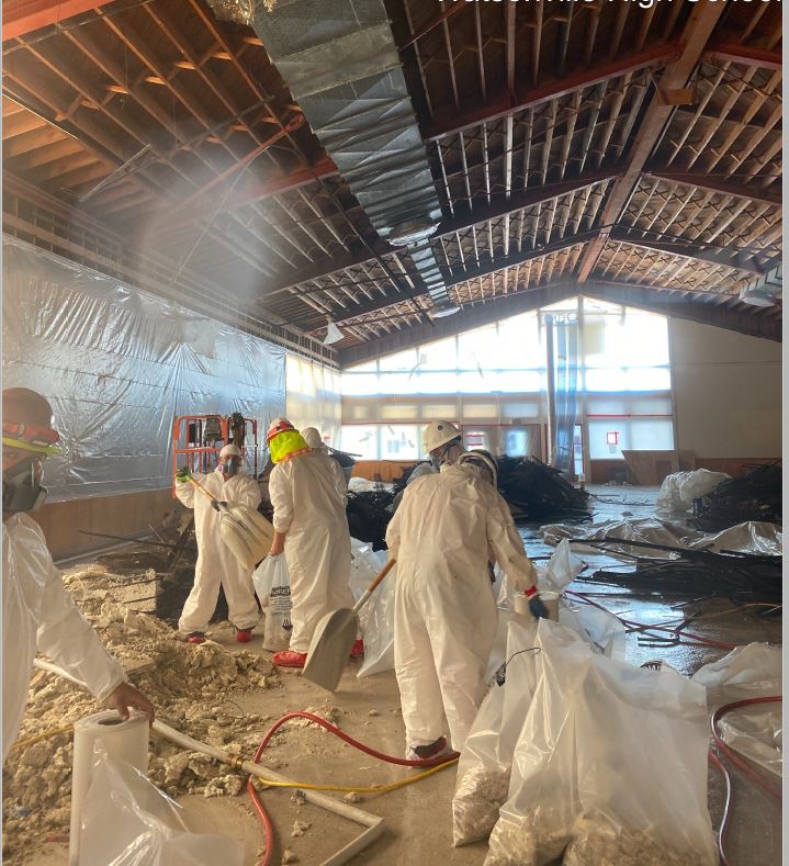 WHS cafeteria gets a makeover!  Can't wait to see how this renovation will turn out! <a href="/WHSWildcatz/">Willie Wildcat</a>  

¡La cafetería de WHS se renueva! Que emoción ver el resultado de esta renovación.