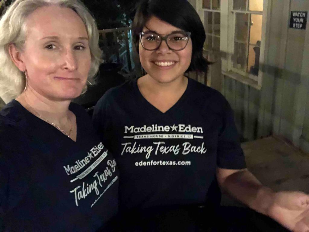 edenfortexas's tweet photo. It was great to see so many friends tonight! Thank you to everyone who came out to make signs for the @womensmarchatx 💙 We’ll (hopefully!) see you all again Saturday! ✊🏼

#womensmarch #flipthetexashouse #edenfortexas #hd17 https://t.co/foLcqpIqzd