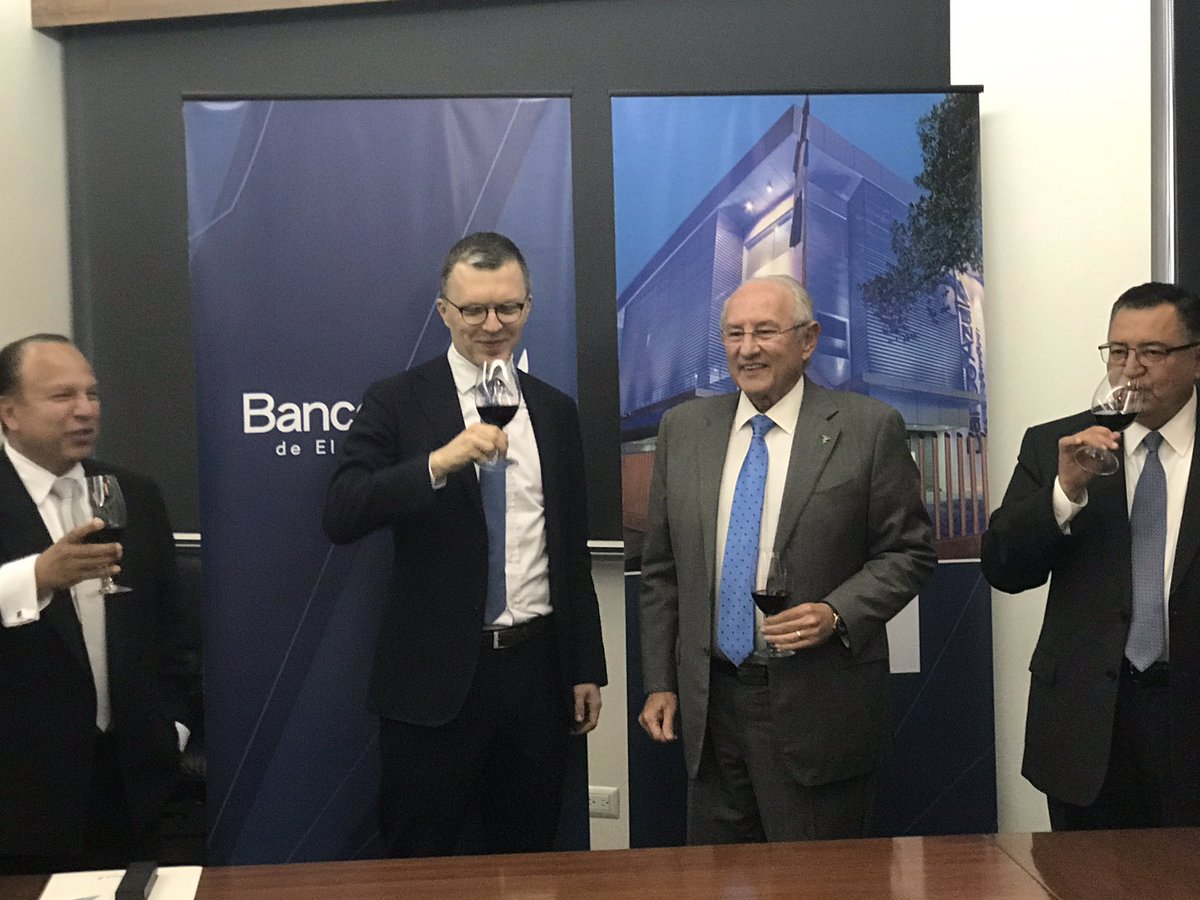 evolveforbusin1's tweet photo. Los 15 millones de dólares del convenio entre @Banco_Azul de El Salvador y la DEG de Alemania, servirán para promover el crecimiento de las PyMES, especialmente aquellas que son lideradas por mujeres, y fomentar el uso de energías renovables en las empresas. https://t.co/OC6Z6xsMfR
