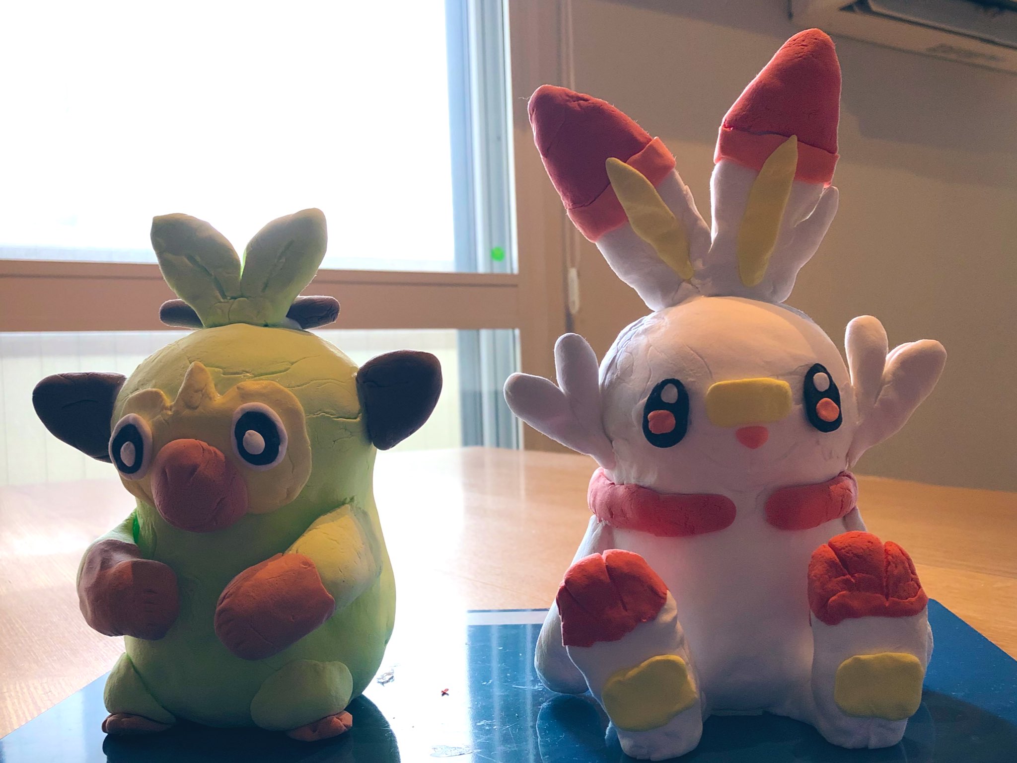 ミヤプラ みさっち 大仏宮子マネージャー 出来た ツインズ自由研究 自由研究 冬休み 紙粘土 小学1年生 ツインズ お年玉 貯金箱 ヒバニー サルノリ T Co Hl9rnifzck Twitter