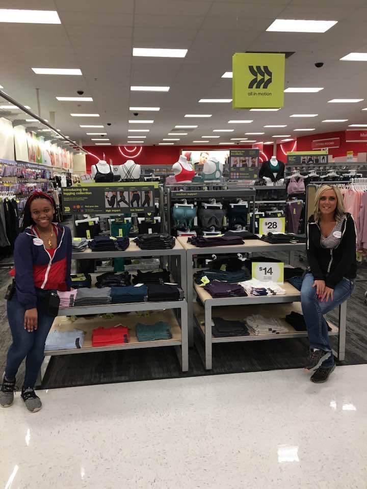 Neesha15119513's tweet photo. All In Motion is now in women’s! Another amazing set with @Jennife68280506 https://t.co/lkZsprJwCP
