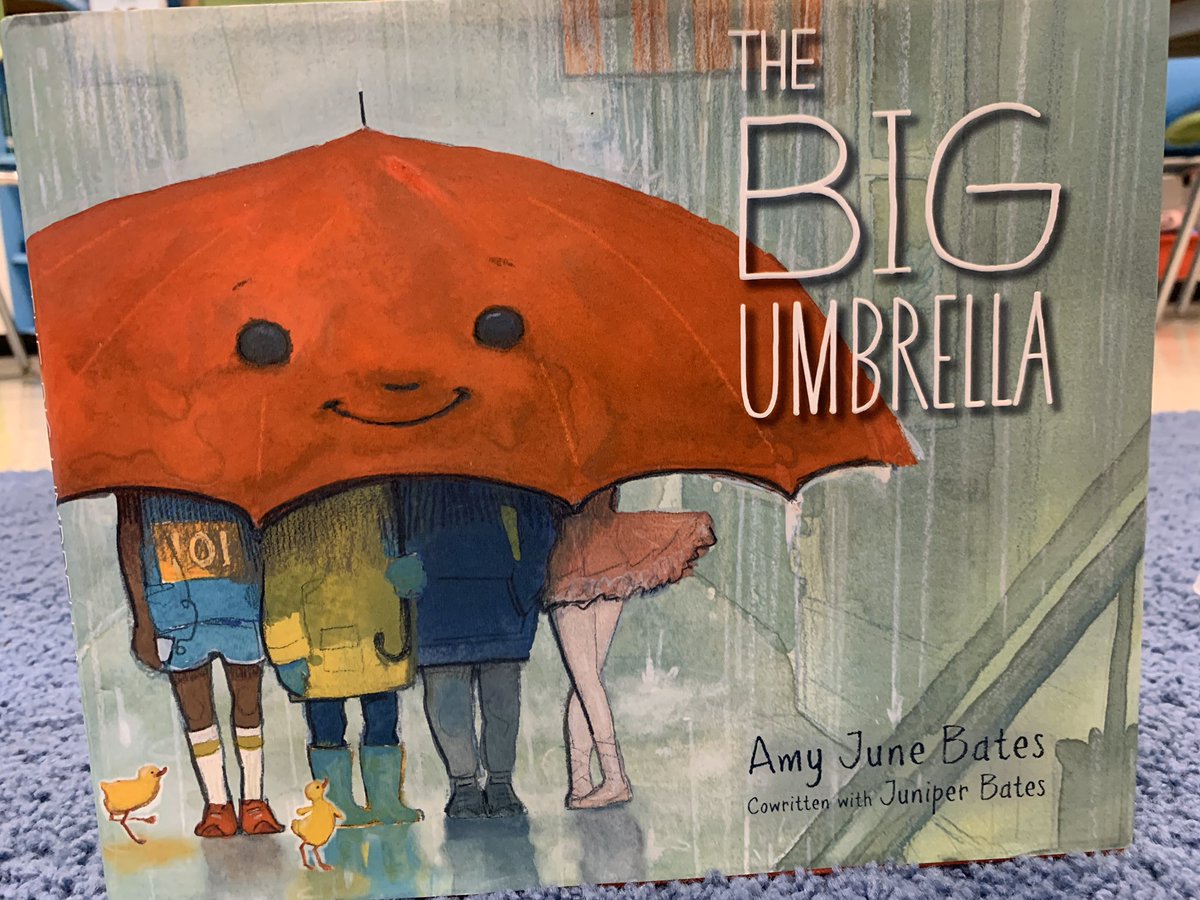 DLevitt11's tweet photo. After reading and discussing The Big Umbrella, Ss worked together in the Makerspace to create umbrellas that could shelter as many people as possible. https://t.co/veaGtgDWdu