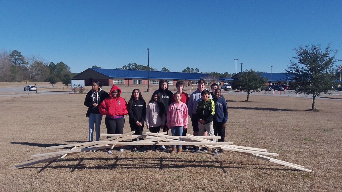 wendybuckpettew's tweet photo. Mrs. Whiteheadโs 7th grade design class built a DaVinci bridge which was used in WW II without tools for troops to cross streams and were reusable #BCSCTE https://t.co/jExQxyLhb3