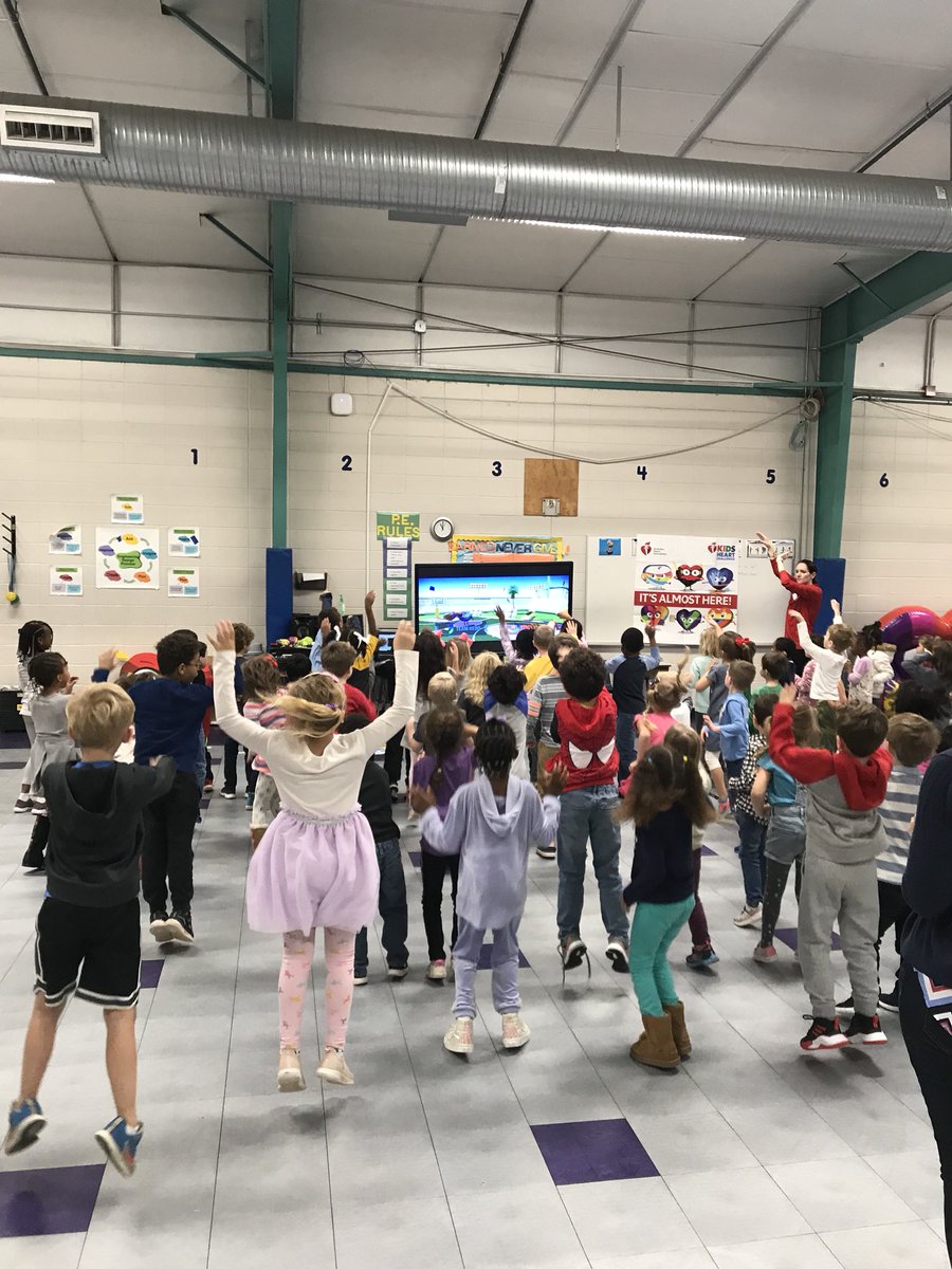 KSEK2PE's tweet photo. Our kids had fun with our kick off for the @KidsHeartChall. Thank you to  @mandykidsheart for presenting all day. @KSpringsLions https://t.co/6afGMyxgqn