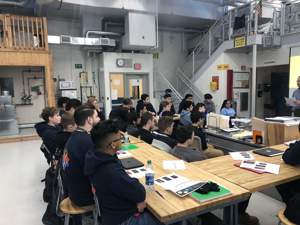 AbbottHVAC's tweet photo. Thank you to the Next Generation of Pros presentation to our 10th and 11th graders. Lots of useful information on career opportunities. https://t.co/cOzfCX90s6