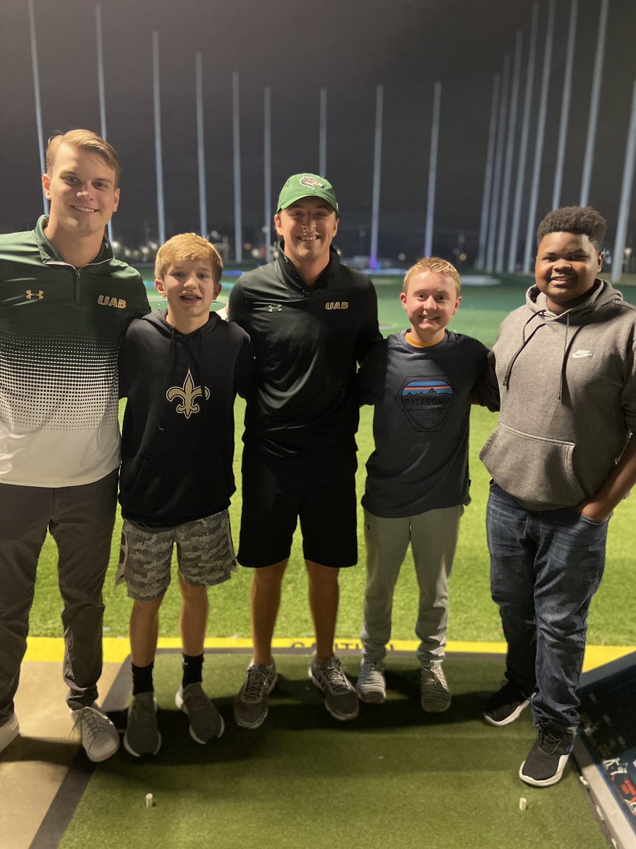 UAB_MGOLF's tweet photo. Thank you to @SmileAMile_ and @topgolf for partnering with us and making this such an awesome night‼️ https://t.co/o8zRK8B0yK