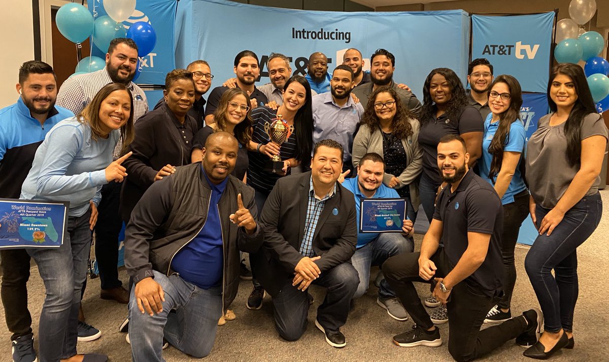 Sumitra_Coote's tweet image. What an Amazing 2020 Q1 kickoff and 2019 Q4 recognition event!! No one knows how to throw an amazing kick off like @efrenfavela We had a packed room, filled amazing energy!! 2020 Here we come💪🏽💪🏽 #WorldDomination #MiamiSpice #OneFLA2020  #FloridaFighters #LifeAtATT @jrluna11