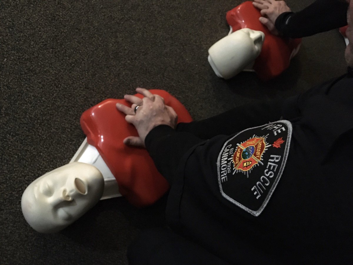CanmoreFireRes's tweet photo. PUSH HARD &amp; FAST♥️
Two Advanced Care and/or Primary Care #Paramedic #Firefighters are usually on each fire apparatus responding to a medical call. All our firefighters recert their #CPR cardiopulmonary resuscitation skills annually. #AdvancedLifeSupportCapable https://t.co/z6YML3s2OP