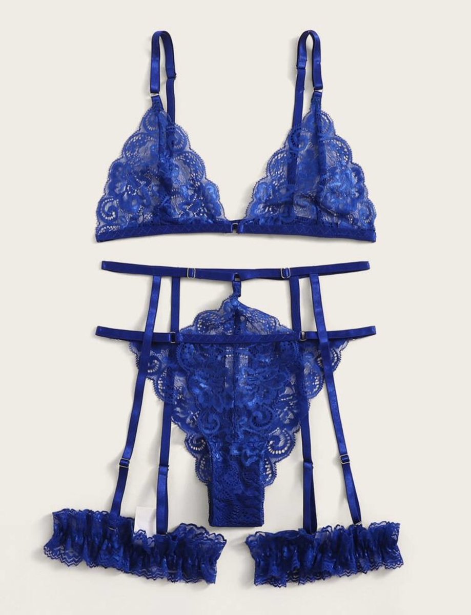 hiiambriiittttt's tweet photo. “ Give A N** The Blues” #Two14 #TwoFourteenLingerie https://t.co/wnfaDZiYRD