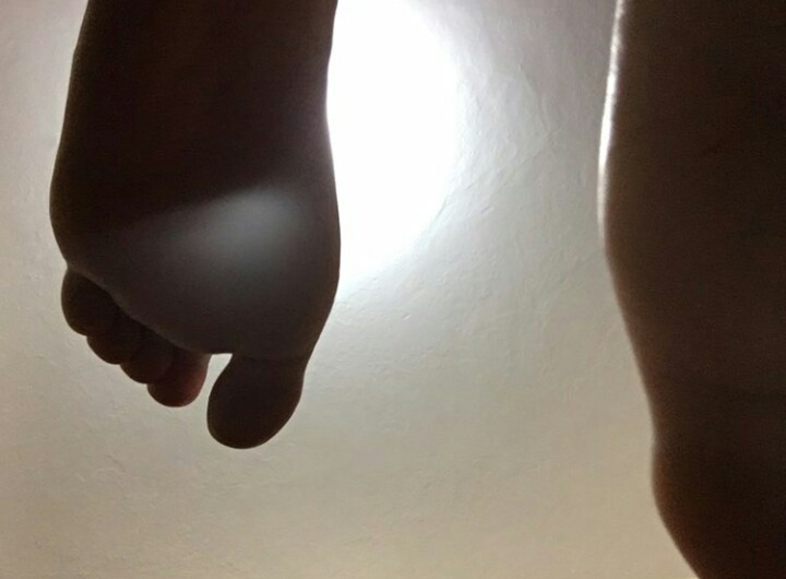 Feets_07's tweet photo. #Feet 😍😍👣👣👣 https://t.co/fyM8q4dagw