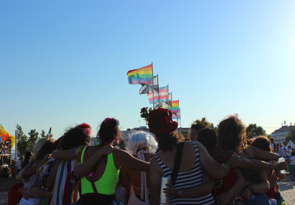 ReadMyMynd's tweet photo. pride https://t.co/rNtTLfPPAT https://t.co/31P0UeVwGt