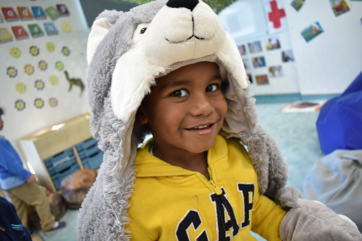 THANK YOU to our Aquila families for helping raise over 3000 AED in support of the "MATES HELP MATES" campaign in conjunction with <a href="/emiratesrc/">الهلال الأحمر الإماراتي</a> 
Today our children participated in a non-uniform day to raise awareness about the wildfires that are currently sweeping across Australia