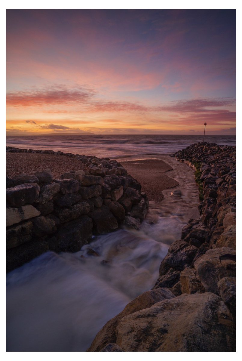 Lovely start to the day 🌅
#highcliffe #Dorset