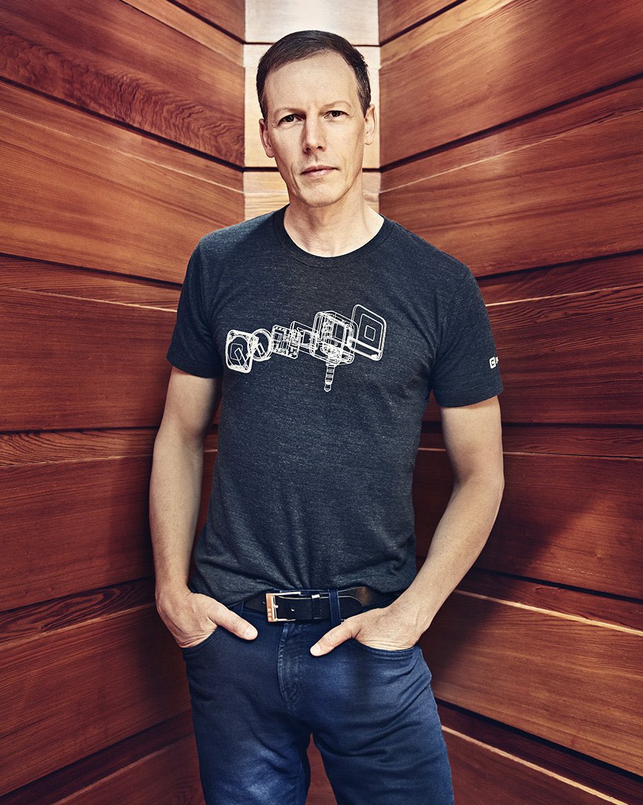 STLFrankLloydW's tweet image. Jim McKelvey
Square, LaunchCode, Invisibly; economist, philanthropist.                          Even tall guys can fit in Frank Lloyd Wright designed houses. #PreservingwhatswrightSTL #innovationstack