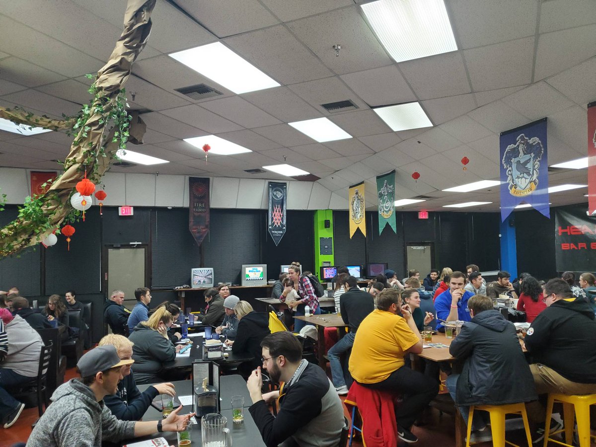 HeadshotsBar's tweet photo. Busy trivia night! Every Wednesday at 8 is the best pub quiz in town. See you next week for Geeks Who Drink! #wednesday #geekswhodrink #headshotsbar #boardgamecafe #videogamebar #wichitaks https://t.co/sH4ApaC2To