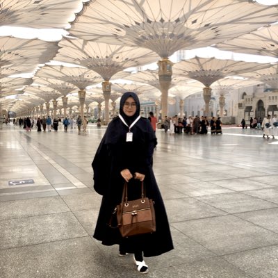 andaracurly's tweet photo. #NewProfilePic https://t.co/KlPhdfXqQO