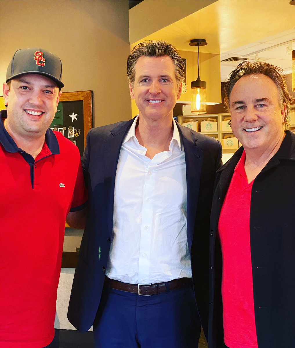 rhcommunitybui1's tweet photo. Our CEO Wayne Rutledge and President Brad Hardie were honored to meet @GavinNewsom today after his visit in Fresno. Thank Governor, for raising awareness. https://t.co/AbqfLE9iRO