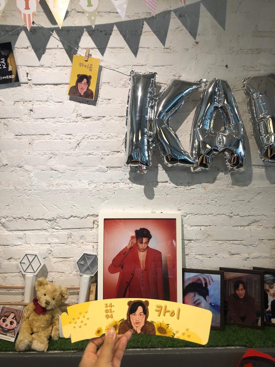 iamzkdl96's tweet photo. น่ารักมากเลยค้าบบบ💛💛🐻🐻🌻🌻
#HAPPYBEARSDAY
#NOTHINGBUTKAI https://t.co/dDqZ8CbKXv