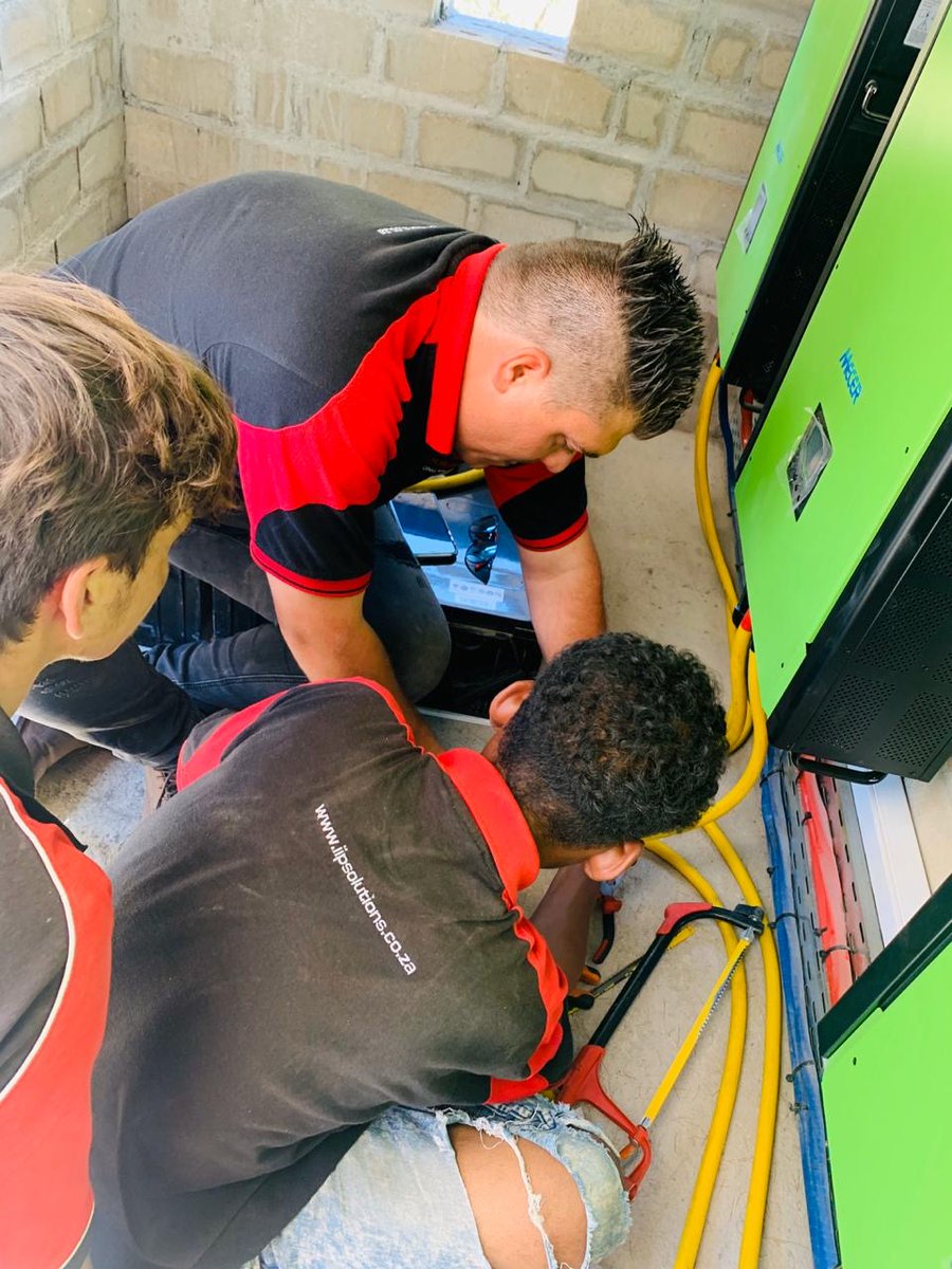 iipSolutions's tweet photo. ** Installation Thursday **
The Integrated IP Solutions team working together to ensure precision and quality work!
#IIPSolutions #Installation #Qualityservice #Teamwork #Precision #Service #Safety #Security #Surveillance https://t.co/UQ7Kh10DQL