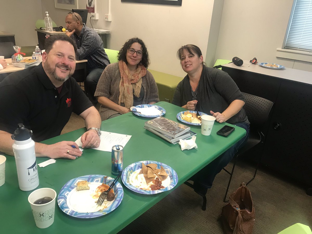 ILifelearner's tweet photo. Our Golden Gate Community Schools staff winter holiday party rocked. You wish you were there. Happy 2020 everyone! #whiteelephant #ethnicpotluck #buildingculture @CoCoSchools @SupCCCOE https://t.co/5Qlk1AliMY