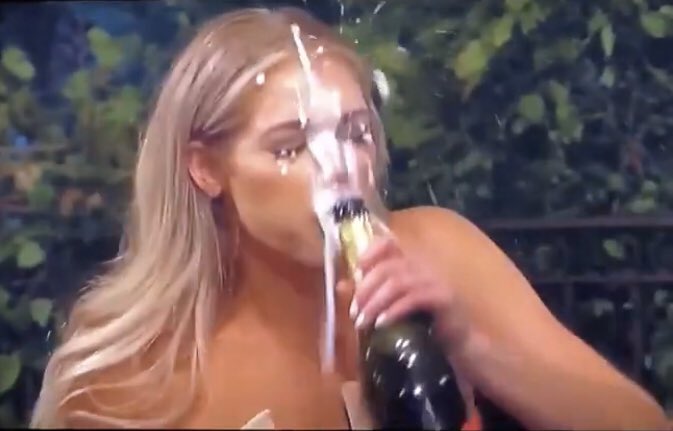 BachPlease's tweet photo. TBH it probably wasn’t even champagne, just sparkling wine 🤷🏻♀️ #thebachelor #bachplease https://t.co/B96RGGhtJh