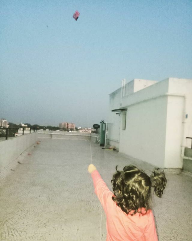 swatibhattbhatt's tweet photo. My mini mouse flying her mini mouse
#uttrayan2020 #kidsgrowfast
#firstfestival2020 https://t.co/8nsk7bHWkz https://t.co/FJG6FNy2wh