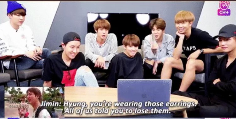 Remember the dangly earring Jin started wearing during early days of the Wings Tour. He wore it all the time even when the boys clowned him for it. Of course Jin didn’t listen. He clearly knows better since soon the stylist noonas used them to style all the boys in DNA era.