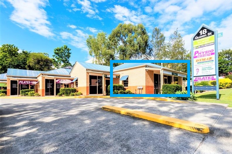 RealEstate4122's tweet photo. Join the current well known tenants in this great location. ﹡Exposure ﹡ Parking  ﹡ Disability access
Call the agents Angelo Karalis |0421 242 645 John Karalis | 0421 242 587 
https://t.co/iMKYThR5kR
#KaralisRealEstate #KaralisCommercial #AngeloKaralis #JohnKaralis https://t.co/ejngG4kQJO