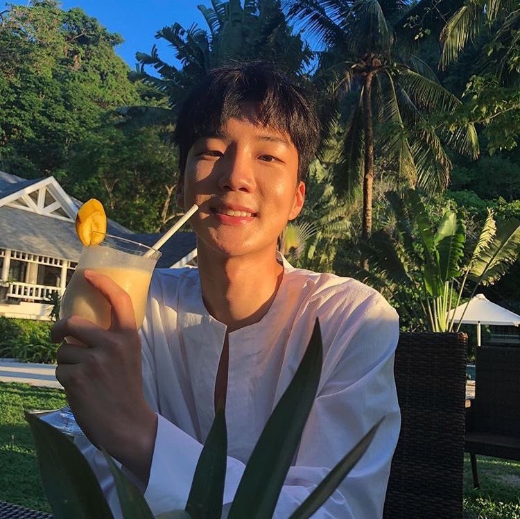 poupee_friends's tweet photo. เป็นแม่ผัวของพ่กเทองัย!! รู้จักป่ะ ฮุนนี่ผัวทิพย์  #วินเนอร์แม่มึงเป็นอะไรมากป่ะ https://t.co/WiYUp5erLF