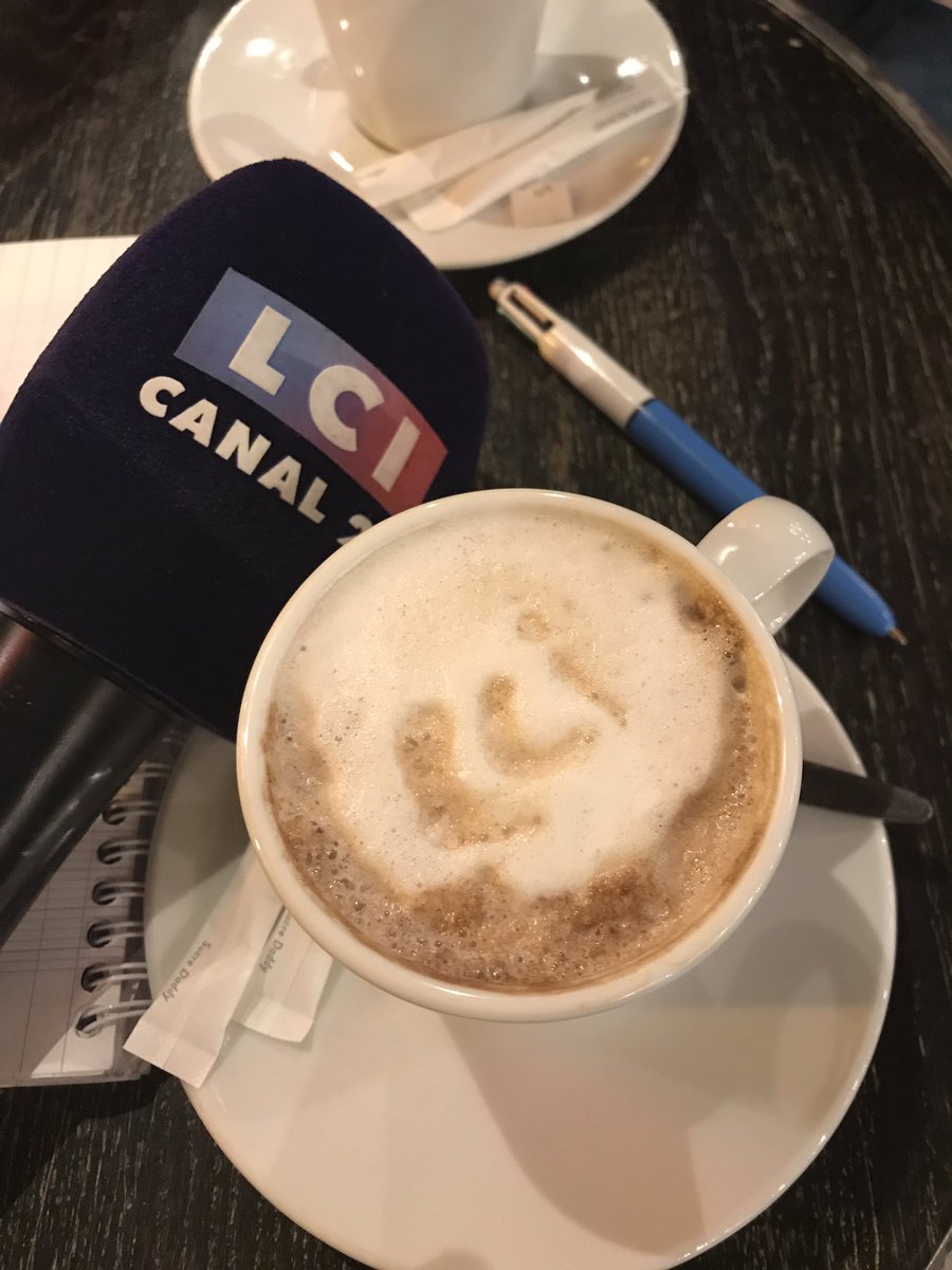 Quand le serveur est fan d’LCI @LCI @LaMatinaleLCI @BastienMorassi