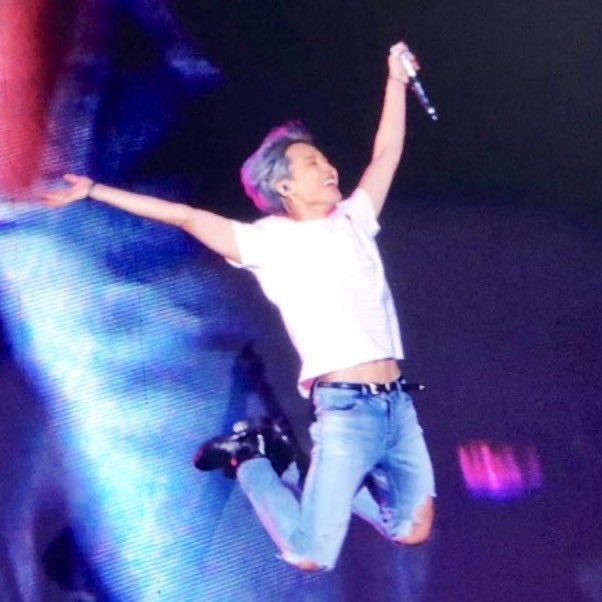 teenyjimin tweet picture