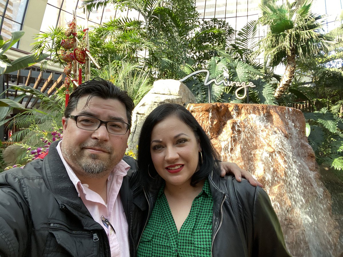 jaru18's tweet photo. @DavidSummersHG Hola David soy Juan Rodriguez, vivo en Phoenix Arizona, mi esposa Mireya es super admiradora, que le puso a mi hijo David, te agradecería si le mandas un saludo, foto o mensaje! su cumpleaños es Enero 20, te veremos en junio, aquí en Phoenix. Gracias. https://t.co/ichN6gaA8x