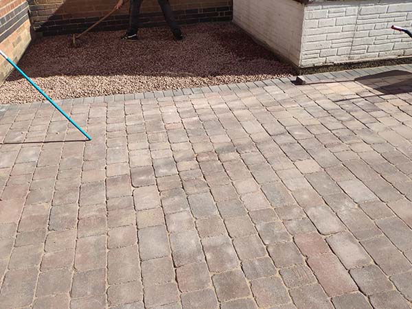 Driveways_UK's tweet photo. The best way to construct or renovate the #driveways is by using #blockpaver. The #blockpaving is easy to install, maintain and look beautiful after #installation. Also, it is very cost-effective. Check out our latest blog👉https://t.co/fDwu7QDWvX
#drivewayconstruction #Leicester https://t.co/AkPoi7BTgO