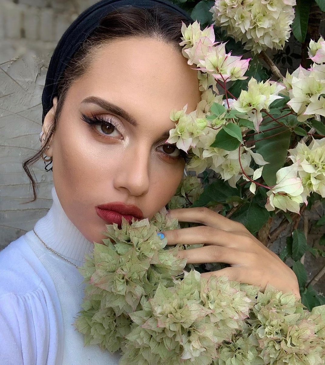 ChelseaBeautiqu's tweet photo. ‘Watch with glittering eyes the whole world around you.’ Talented @nihalmoussa_ has created this beautiful look using our Eyebrow Powder. #ChelseaBrows https://t.co/zozwwOVOUm