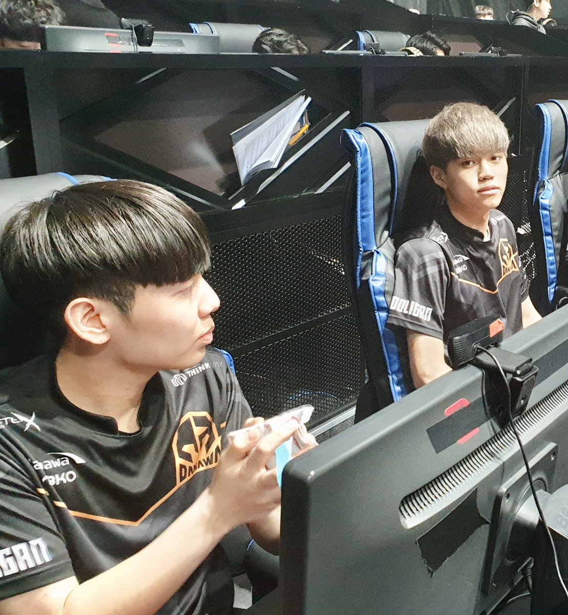 ATTACKZERO_A0's tweet photo. โจINTEL BSC 2020 :: Day1
๋ธ๋๋ ์ฐฐ๋ก์ด์์์? ํฝ๐
#CheongGak #Inonix #Raeng #DG98 #๋ค๋์์ด์คํฌ์ธ https://t.co/lFtpA61E8v