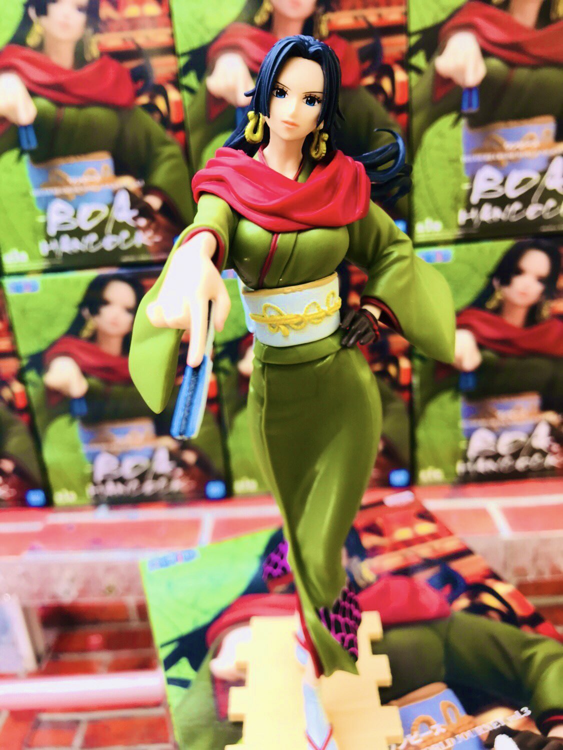 ドラマ下北沢 プライズ専門店 本日入荷しましたー ワンピース ボア ハンコック フィギュア 和 下北沢 ゲーセン プライズ