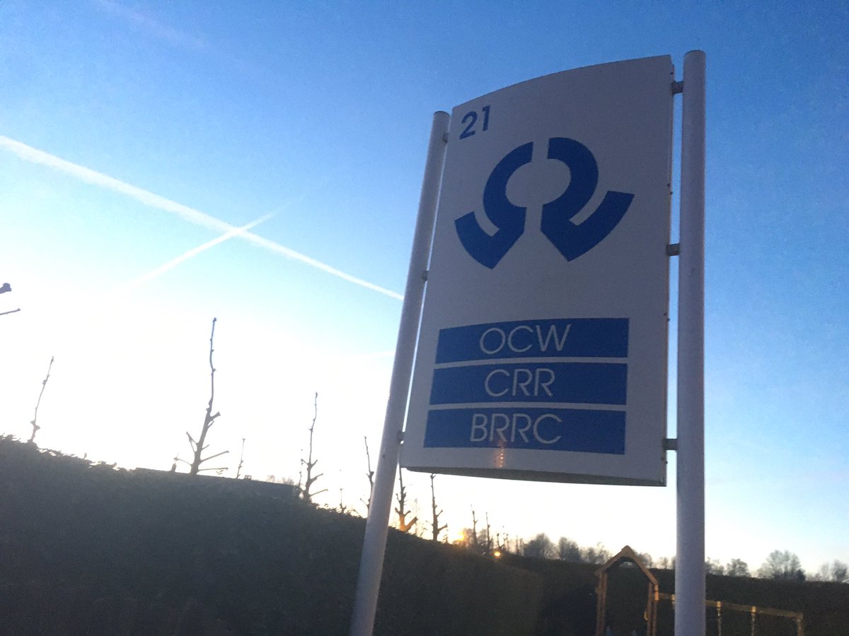 scriptorij's tweet image. Goedemorgen Sterrebeek! Klaar voor een training werrrrrvelend schrijven bij OCW het Opzoekingscentrum voor de Wegbouw. Prachtig gelegen aan de voormalige hippodroom van Sterrebeek.