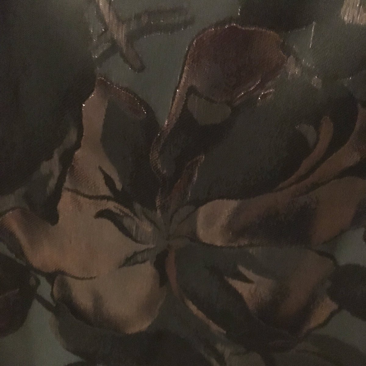 ZGmillinery's tweet photo. Custom doesn’t have to be complex.
This sinamay hat was inspired by the floral pattern in Susan’s skirt for a special wedding.
Black suede &amp; luxurious abaca silk mirrored the petal print. The varied textures made it a stand out piece in chic black.

#BlackHat #AllBlackEverything https://t.co/XOF5giVjZs