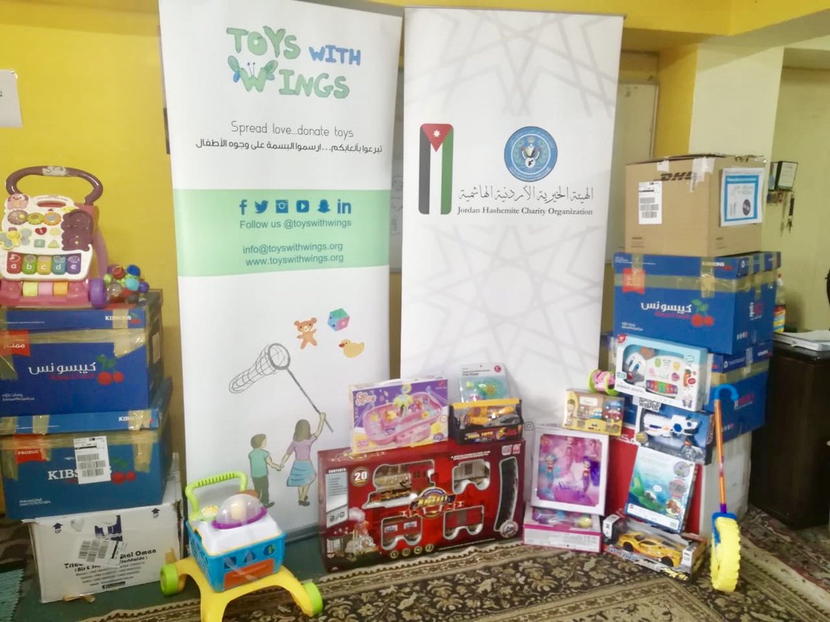 _jhco's tweet photo. شكراً لألعاب بأجنحة و 'Denton's group' على تبرعهم الكريم بألعاب ستدخل الفرح إلى قلوب أطفال منتفعي بنك الملابس الخيري.
@ClothingBank 
@toyswithwings 
#تبرع #ألعاب #ألعاب_بأجنحة #شكر https://t.co/XMRVCRT1Vh