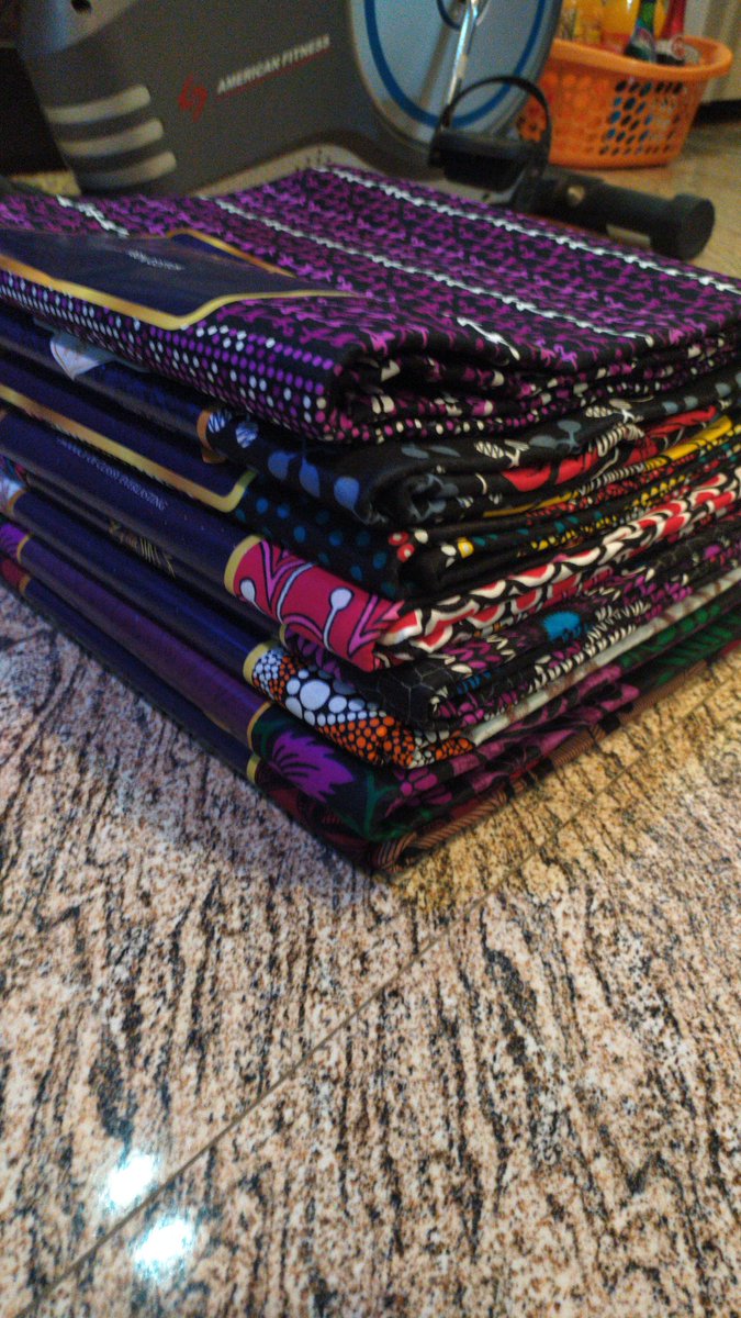 Excellentfabric's tweet photo. Ankara fabrics off to Kaduna with a little gift for our customer 💝

We still have more designs in stock and delivery is not a problem for us. 

#waybill #ankaravendor #kaduna #fabricvendor https://t.co/ZVd9MHfEBk