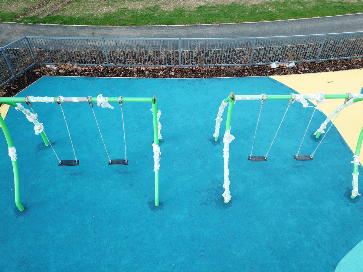 BarnetCouncil's tweet photo. Canโt wait until weโre able to fully reopen #SilkstreamPark & #MontrosePlayingFields this spring after our ยฃ5m upgrade of the two beauty spots is finished. Here are some photos of the Montrose playground. ๐๐
#burntoak #colindale #barnet #barnetcouncil #londonboroughofbarnet https://t.co/9x49I9Ur5G