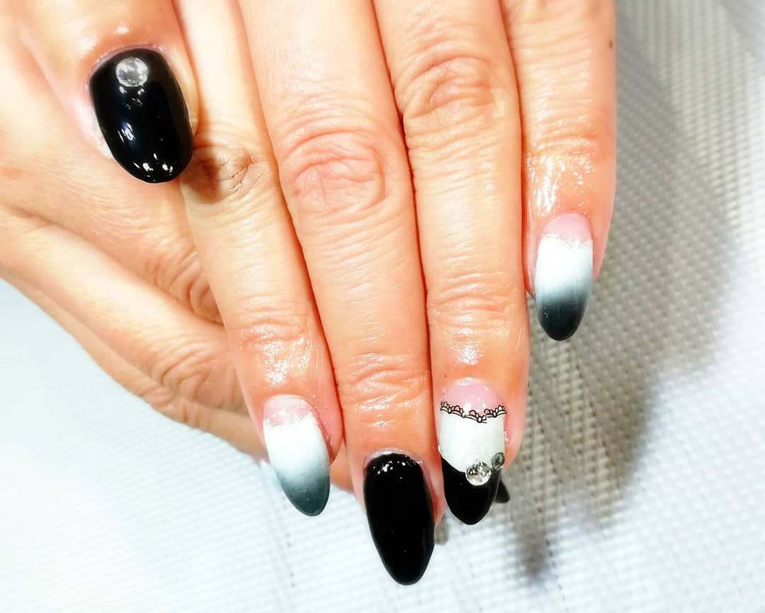 モノトーンネイル Hashtag On Twitter