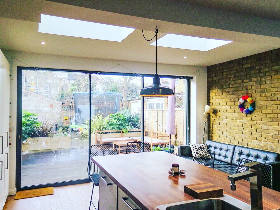SPACE2SHOOT's tweet image. This existing SPACE-2 location has a beautiful new kitchen area and is perfect for photoshoots and filming. For more info email Sara@space-2.com quoting CRD001. #location #residential #london #film #tv #commercial #produce #production #locationscout #locationmanager #space2
