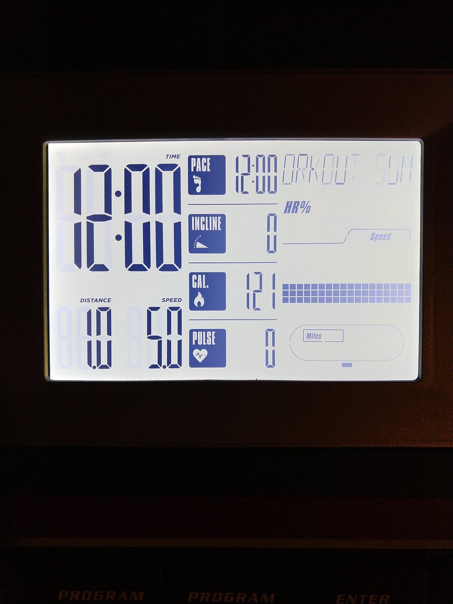 runnerantics's tweet image. One super easy mile for rest day yesterday to start getting in those @465challenge miles 🙌
.
Check it out and maybe join the challenge with the code 𝗕𝗜𝗕𝗥𝗔𝗩𝗘!
.
#465challenge #465br #runner